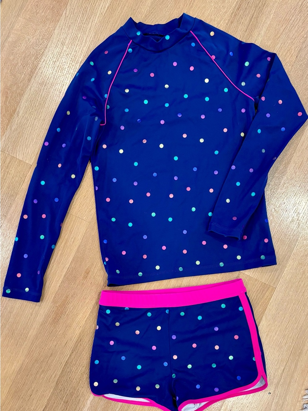Mini Boden Navy Polka Dot Long-Sleeve Rashguard Set with Pink Trim